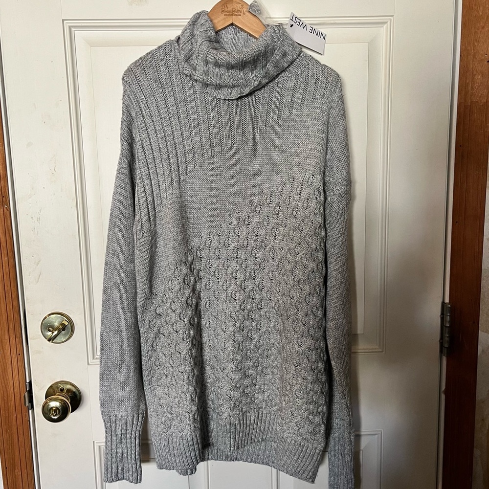 Cozy Gray Turtleneck Nine West Sweater